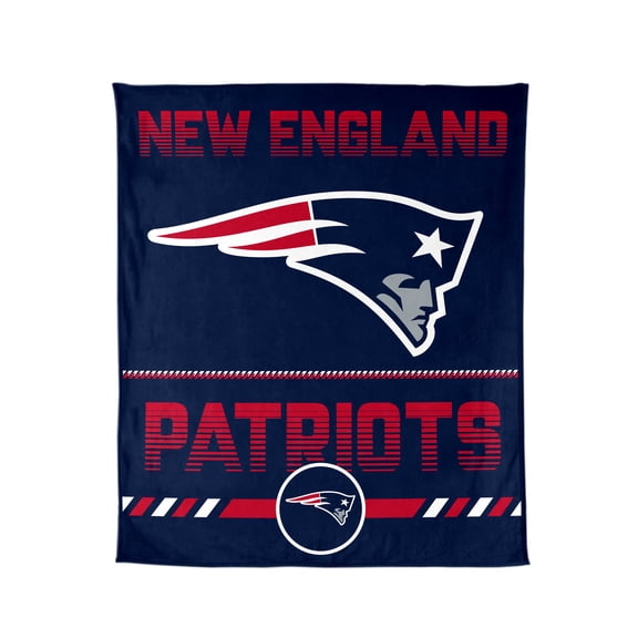 Logo Brands New England Patriots 60"x70" Super Plush Blanket