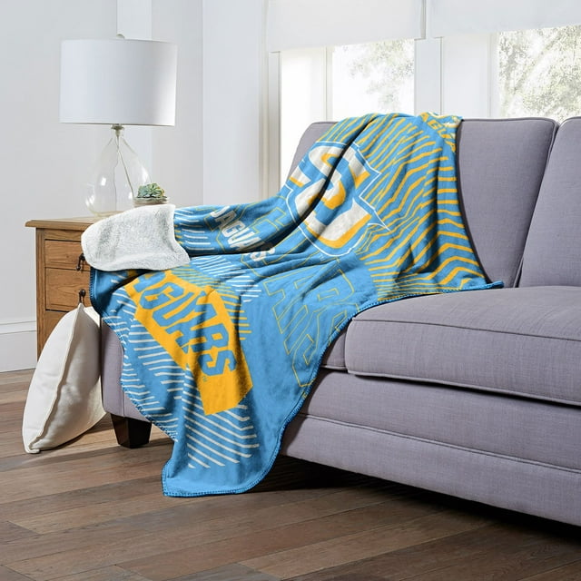 Officially Licensed NCAA Cloud Throw Blanket with Sherpa Back, 60" x 70"