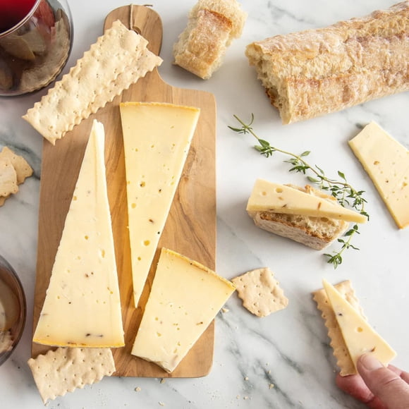 Hay There Gouda with Truffle, 16 oz.