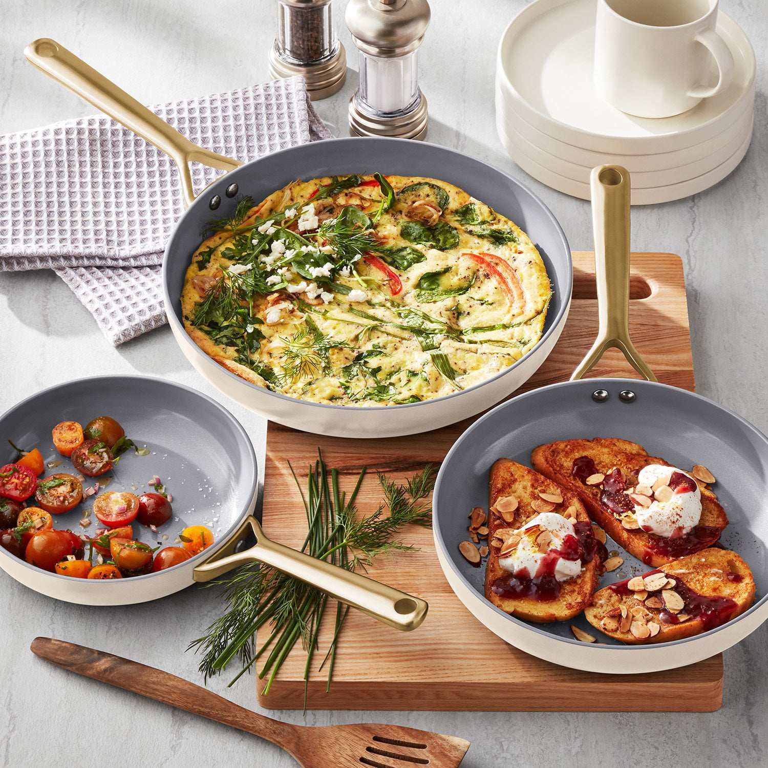 Healthy s Nutri-Pan セット Member's Mark 3-Piece Modern Ceramic Fry Pan Set, Assorted Colors