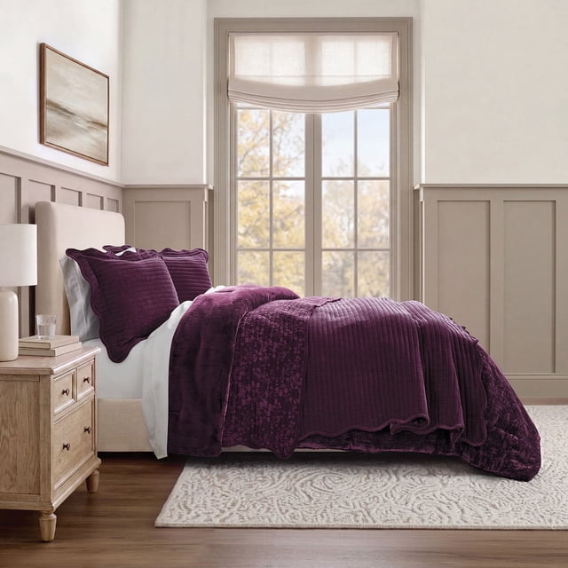 Member’s Mark 3-Piece Chenille Scallop Quilt Set, Assorted Sizes