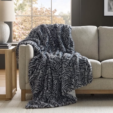 Member's Mark Luxury Faux Fur Throw, 60" x 70"