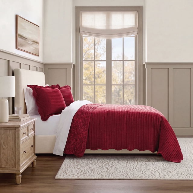 Member’s Mark 3-Piece Chenille Scallop Quilt Set, Assorted Sizes