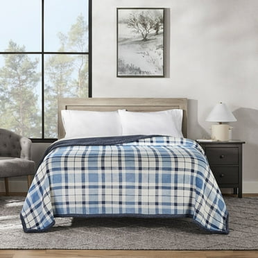 Member's Mark Plush Blanket, 109" x 90"
