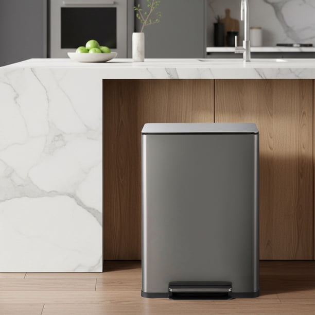 Simpli-Magic 16 Gallon (60L) Infinity Edge Step Trash Can