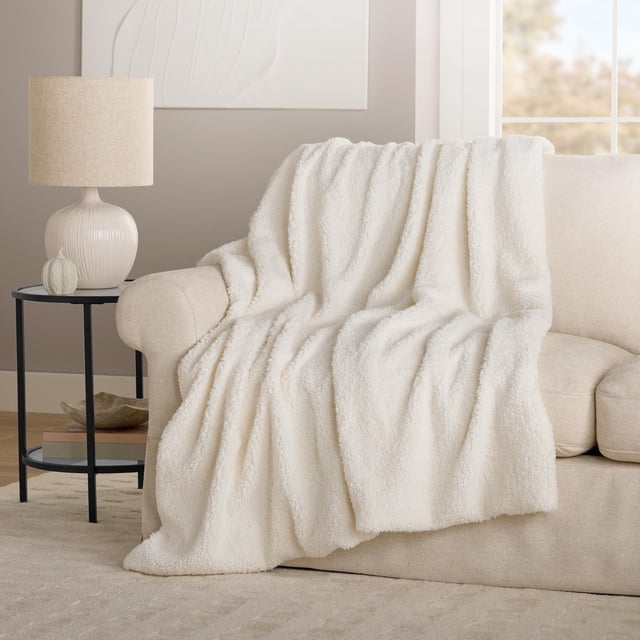 Member's Mark Faux Shearling Throw, 60" x 70"
