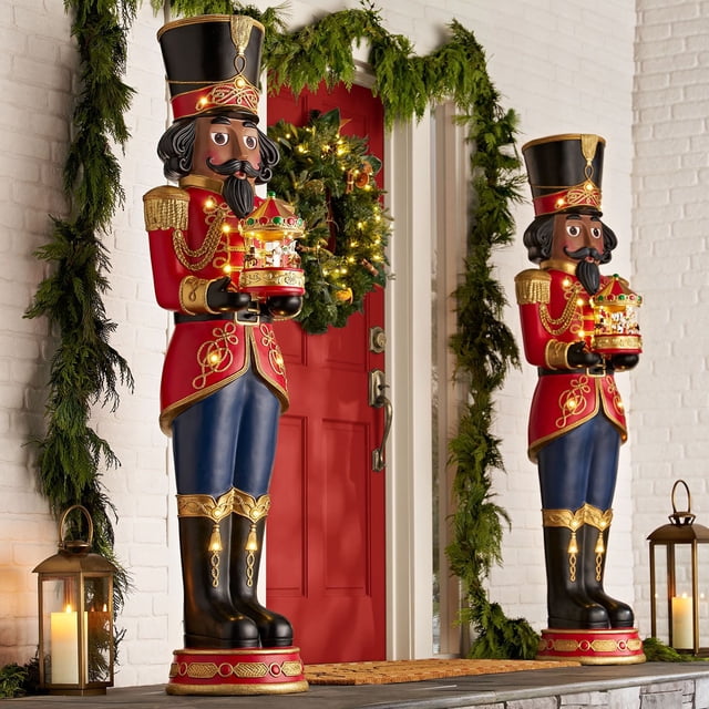 Member's Mark 6' Grand Nutcracker with Carousel