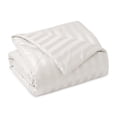thumbnail image 4 of Saks Fifth Avenue 400 Thread Count Organic Cotton Comforter, 4 of 6