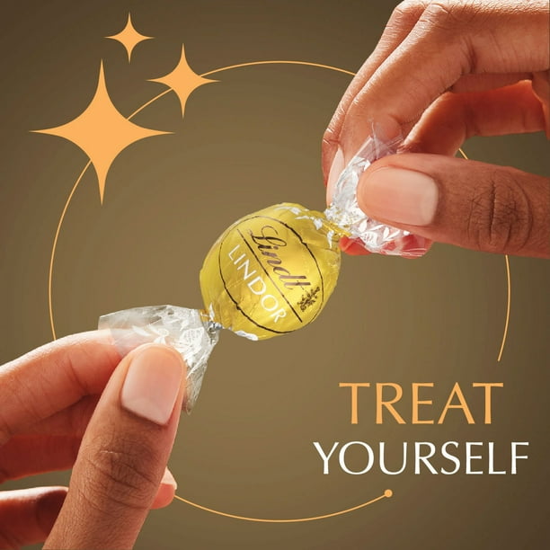 Lindt LINDOR Assorted Chocolate Candy Truffles, 19 oz. - Samsclub.com