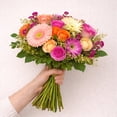 thumbnail image 4 of Member's Mark Shades di Amore Bouquet with Vase, 21 stems, 4 of 5