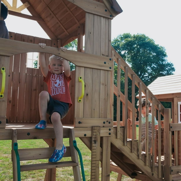 スーティー＆スウィープ　パペットセット Backyard Discovery Malibu Cedar Swing Set - Samsclub.com