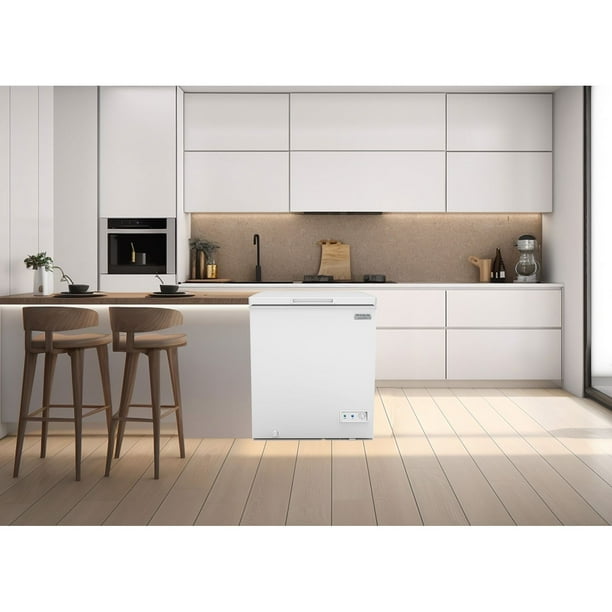 Frigidaire Gallery Chest Freezer, 5 Cu. Ft. Deep Freezer with Adjustable Thermostat, Easy Defrost Drain and Removable Wire Basket, White