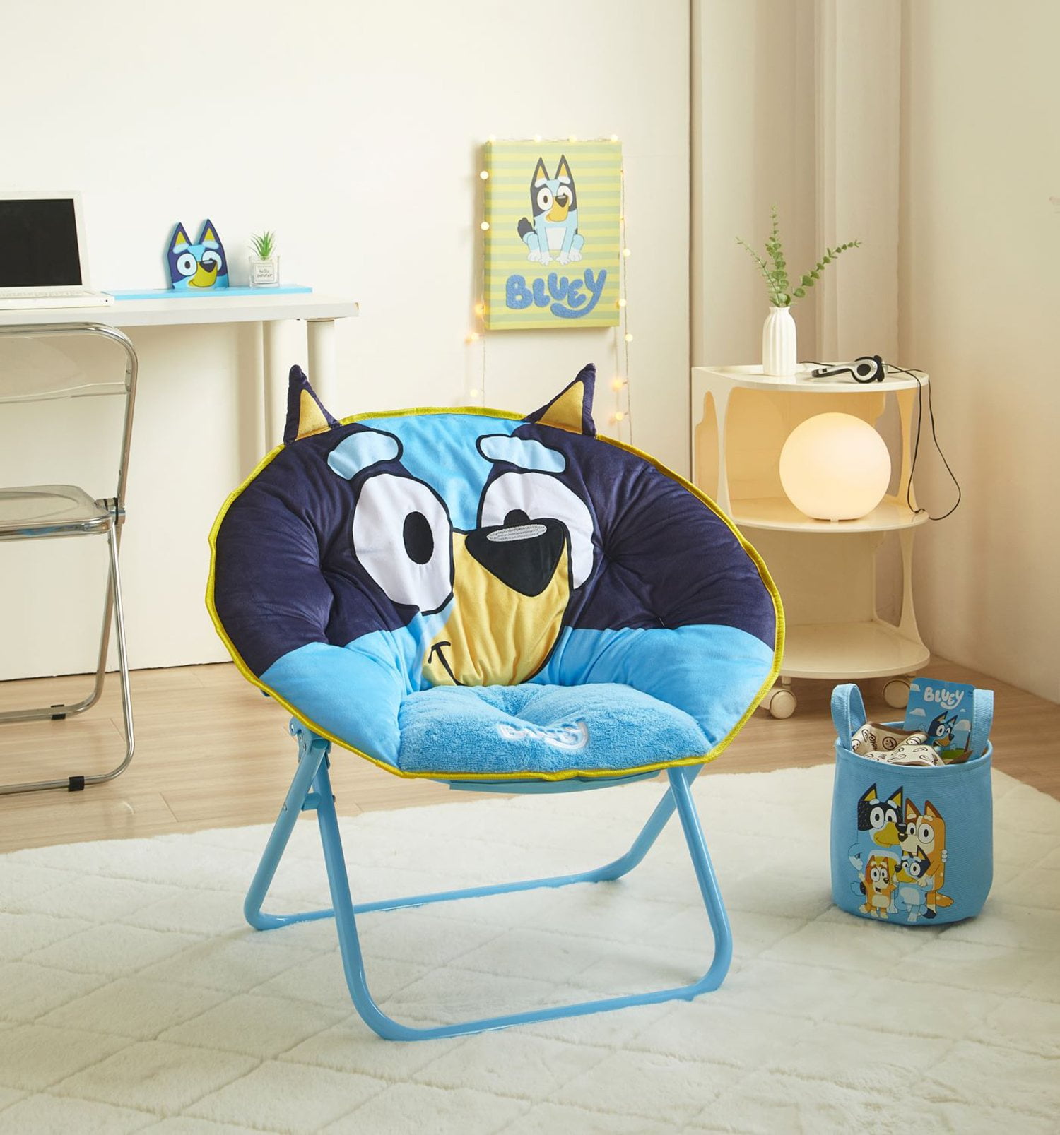 Licensed Characters Comfortable Saucer Chair, 27