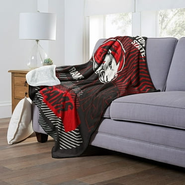 Officially Licensed NCAA Cloud Throw Blanket with Sherpa Back, 60" x 70"