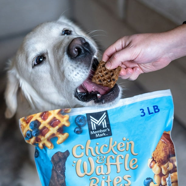 Member's Mark Chicken Waffle Bites Chicken Recipe Dog Treats, 48