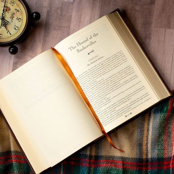 The Complete Sherlock Holmes Collection by Sir Arthur Conan Doyle