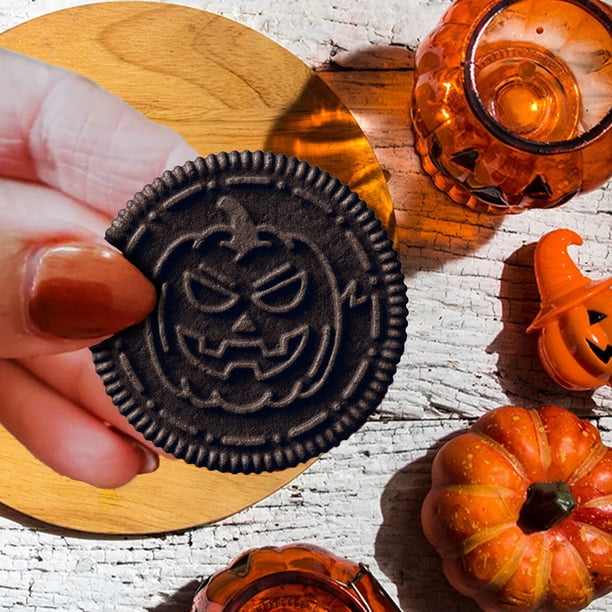 オレオクッキー　ストアディスプレイ　シェルフ　アメトイ　ラック　OREO USA OREO Fall Treats Orange Creme Sandwich Cookies, 1.02 oz., 40 pk