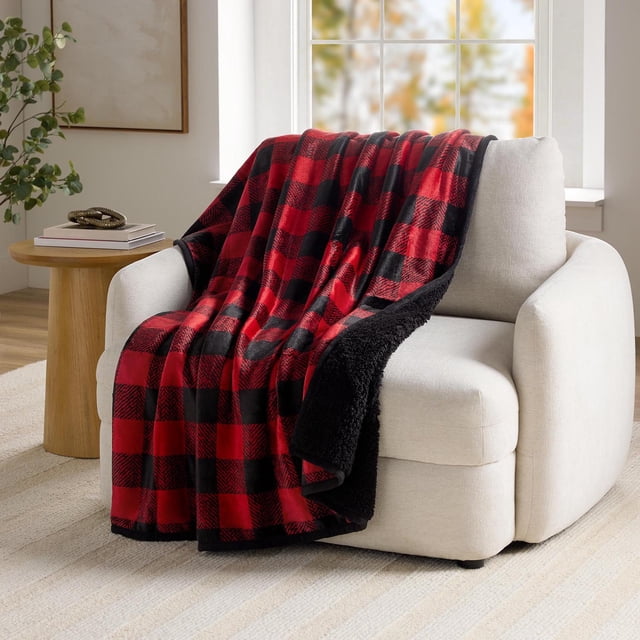 Member's Mark Cozy Plush Throw, 60" x 72"