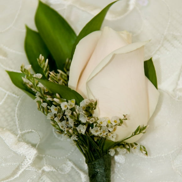 Member's Mark Wedding Collection White, Corsage & Boutonniere, Choose quantity