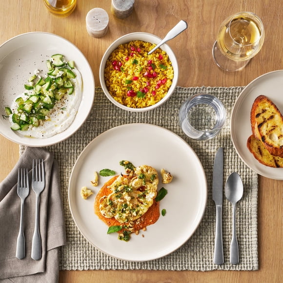 Member's Mark 16-Piece Textured Stoneware Dinnerware Set