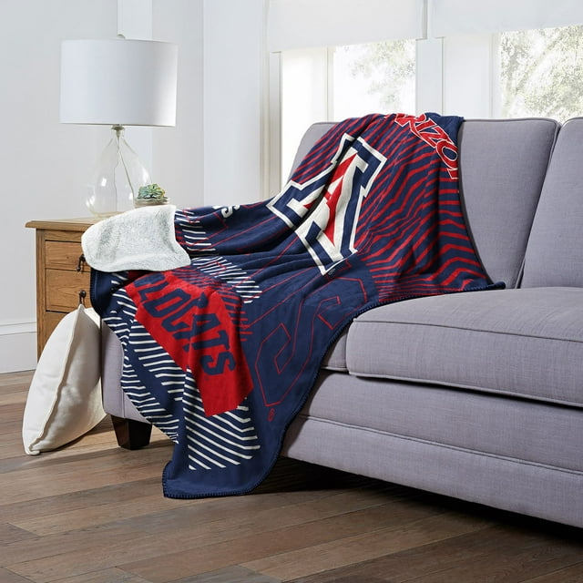 Officially Licensed NCAA Cloud Throw Blanket with Sherpa Back, 60" x 70"
