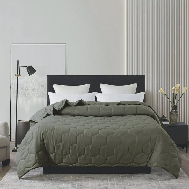 Feather & Loom Honeycomb Down Alternative Blanket, Assorted Sizes