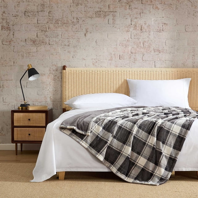 Eddie Bauer Reversible Plaid Heated Plush Throw Blanket, 60"x70"