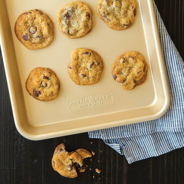 Nordic Ware 3-Piece Nonstick Baking Set, Quarter Sheet Muffin