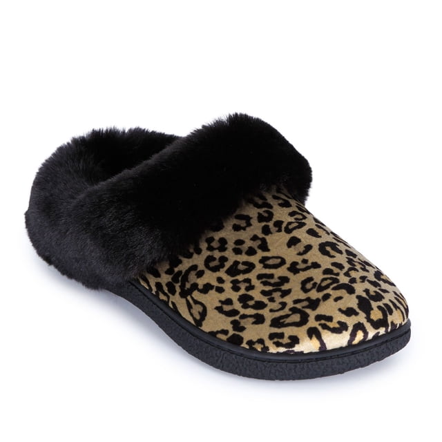 Isotoner Women's Classic Comfort Slipper