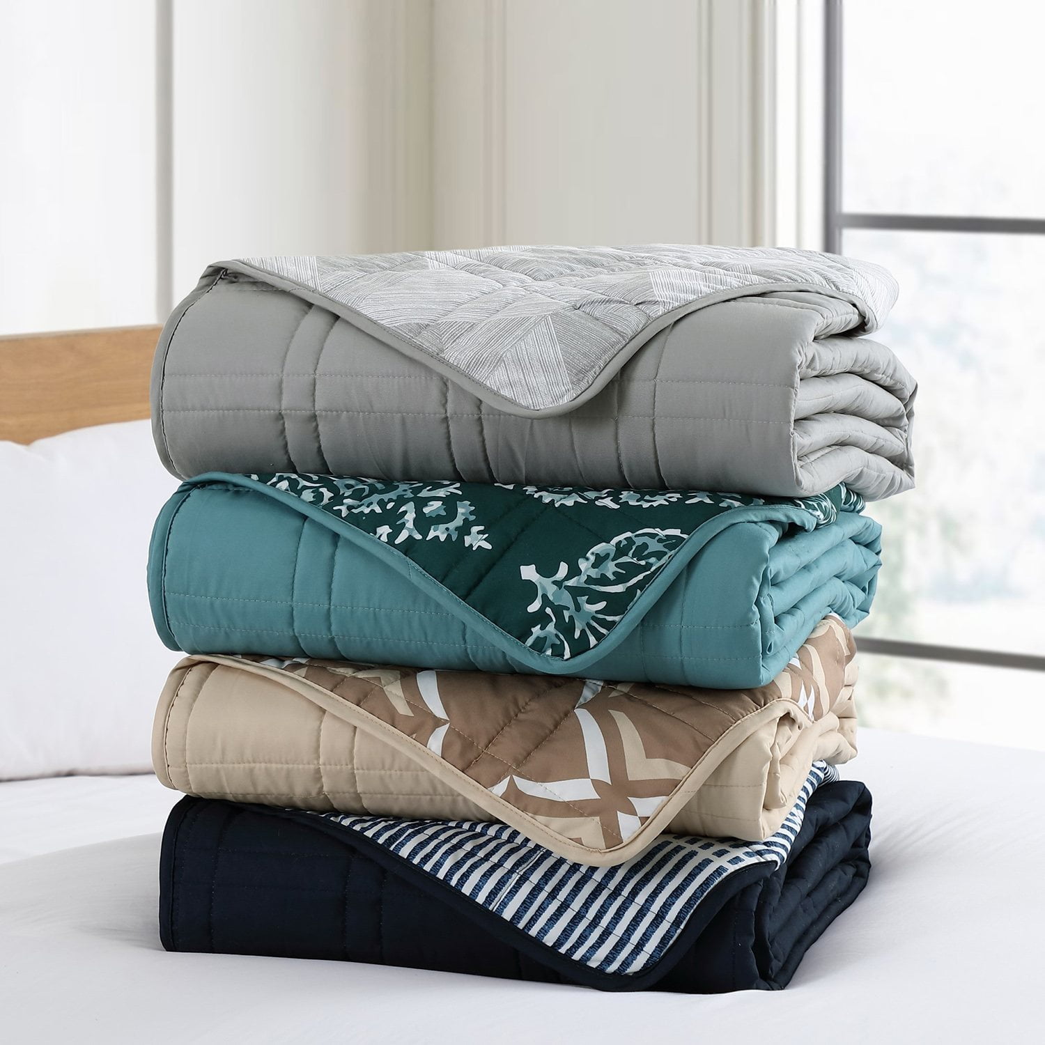 Member's Mark Oversized Down Alternative Reversible Blanket, 94