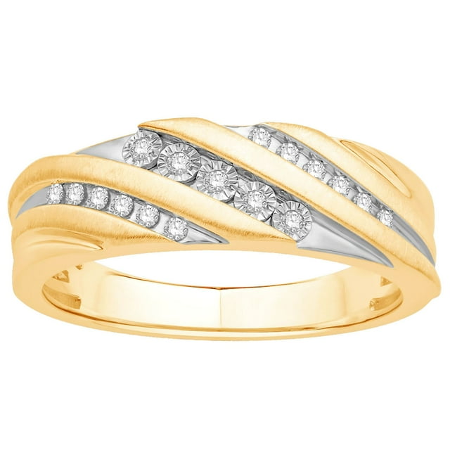 0.13 CT. T.W. Round Cut Diamond Mens Band in 14K Gold