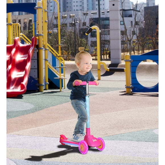 Licensed Tilt and Turn 3-Wheel Scooter with Light up Wheels