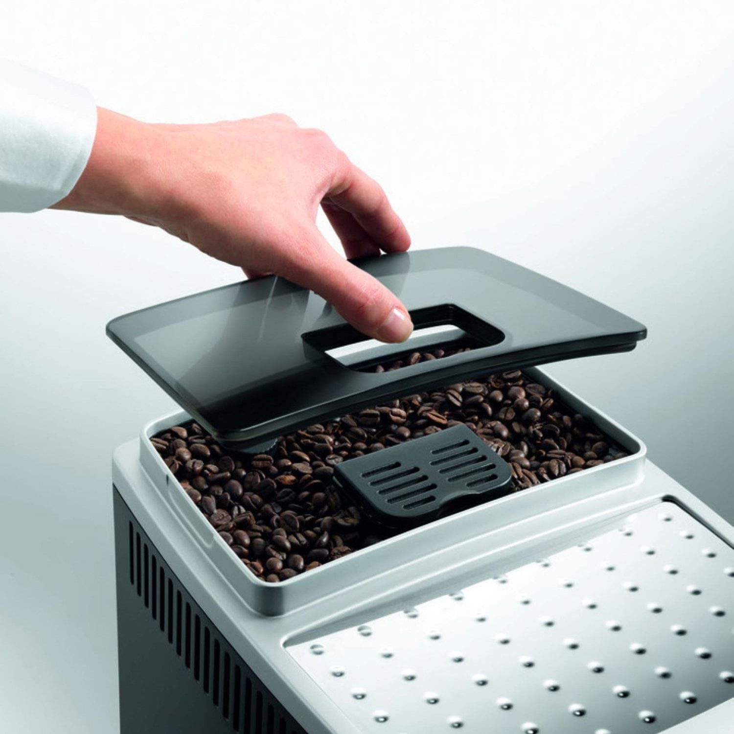 De'Longhi Magnifica XS Fully Automatic Espresso and Cappuccino