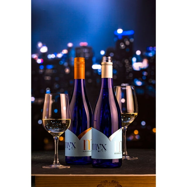 MYX Peach Moscato Wine, 750 ml