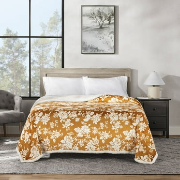 Member's Mark Plush Blanket, 109" x 90"