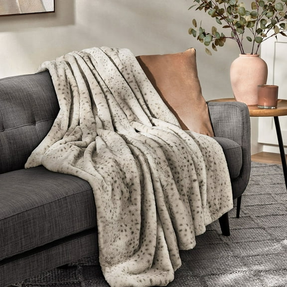 Member's Mark Luxury Faux Fur Throw 60" x 70"