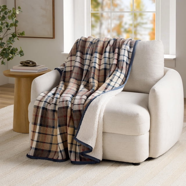Member's Mark Cozy Plush Throw, 60" x 72"