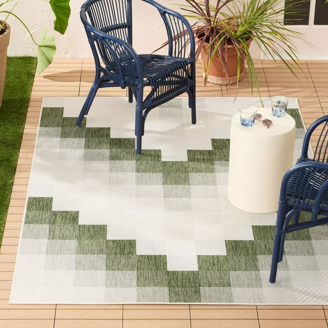 Nicole Miller Ombre Chevron Indoor/Outdoor Area Rug