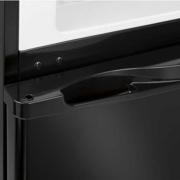 Haier 9.8 cu. ft. Top Freezer Refrigerator - Samsclub.com