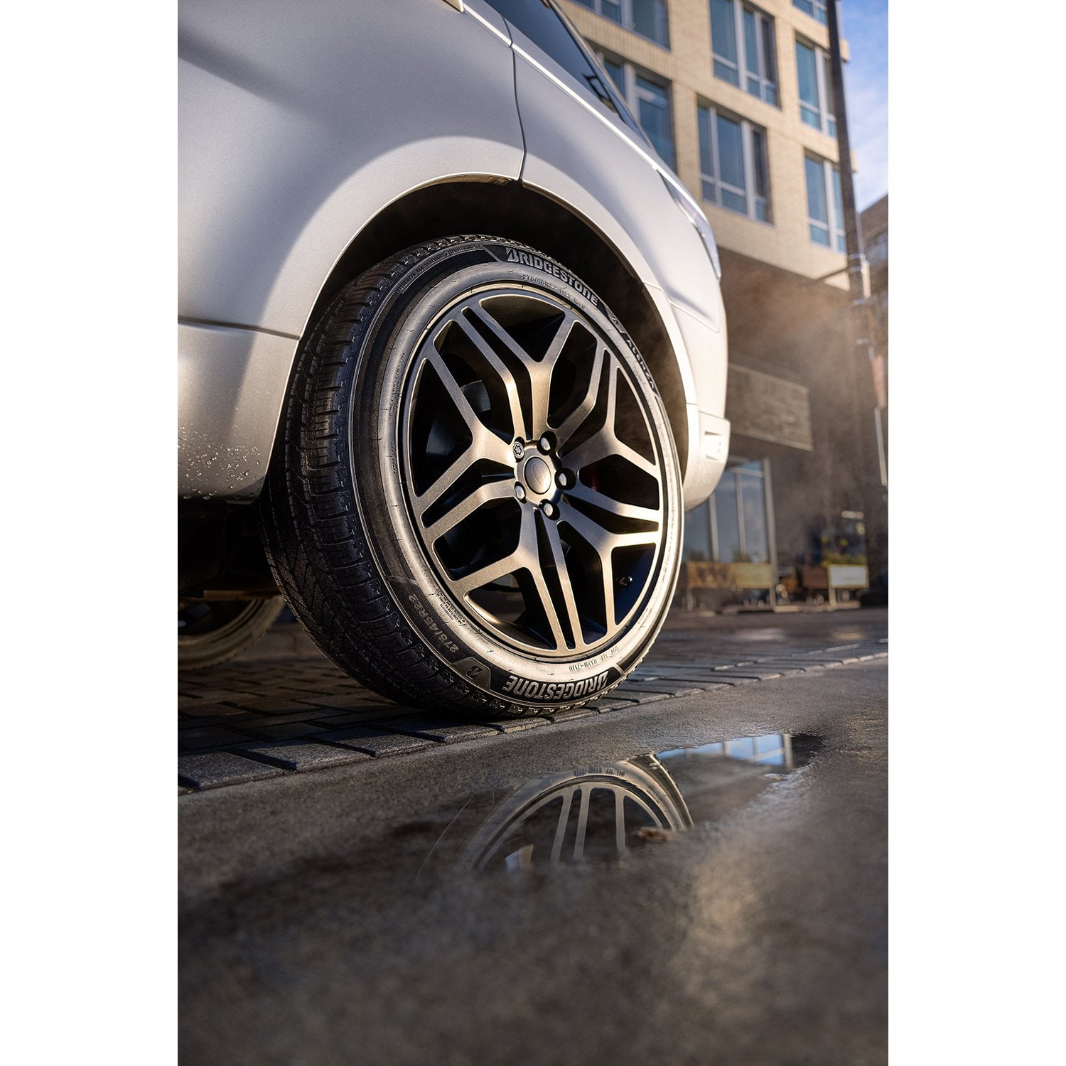 315/35R20 110W ブリヂストン アレンザ LX100 サマータイヤ単品1本 | サマータイヤ 夏タイヤ 夏用タイヤ ポイント消化 20インチ|オートバックスで交換OK Bridgestone Alenza AS Ultra - 315⁄35R20⁄XL 110W Tire -