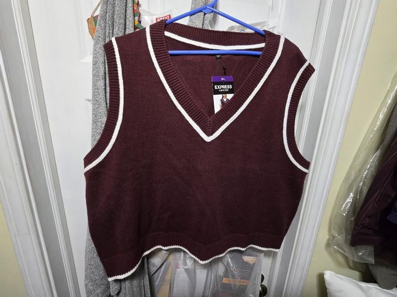 Customer reviews for Express Women's V-Neck Cropped Vest