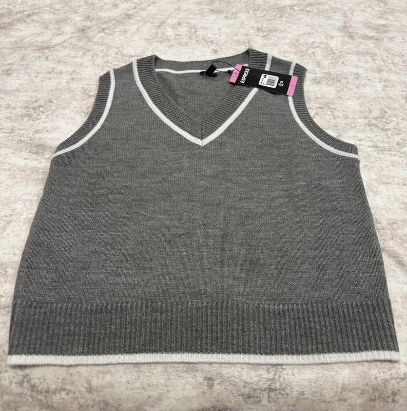 Customer reviews for Express Women's V-Neck Cropped Vest