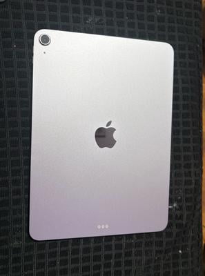 Apple iPad Air 11